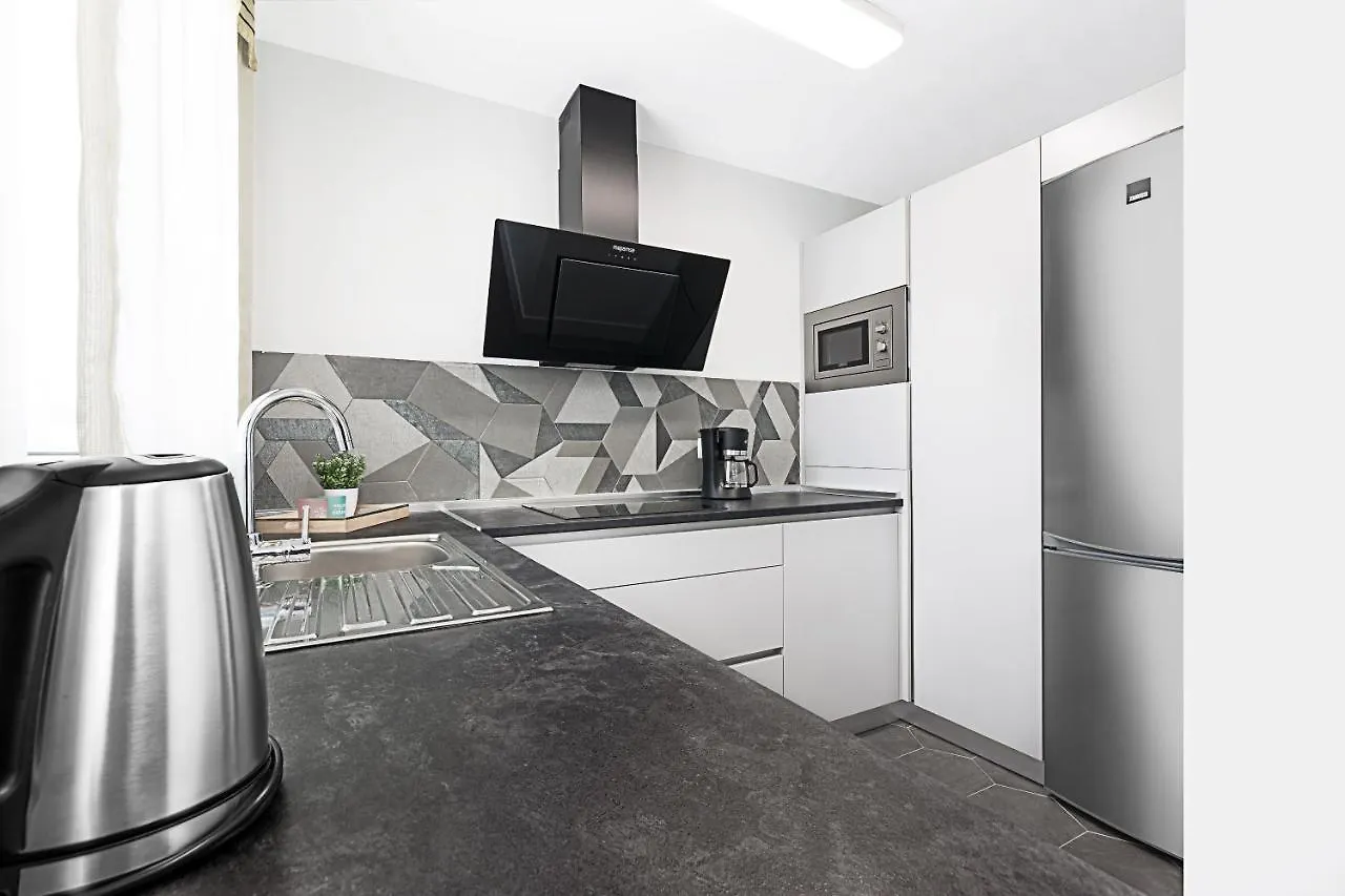 Apartamentos Perla Marina Nerja 0*,  Hiszpania