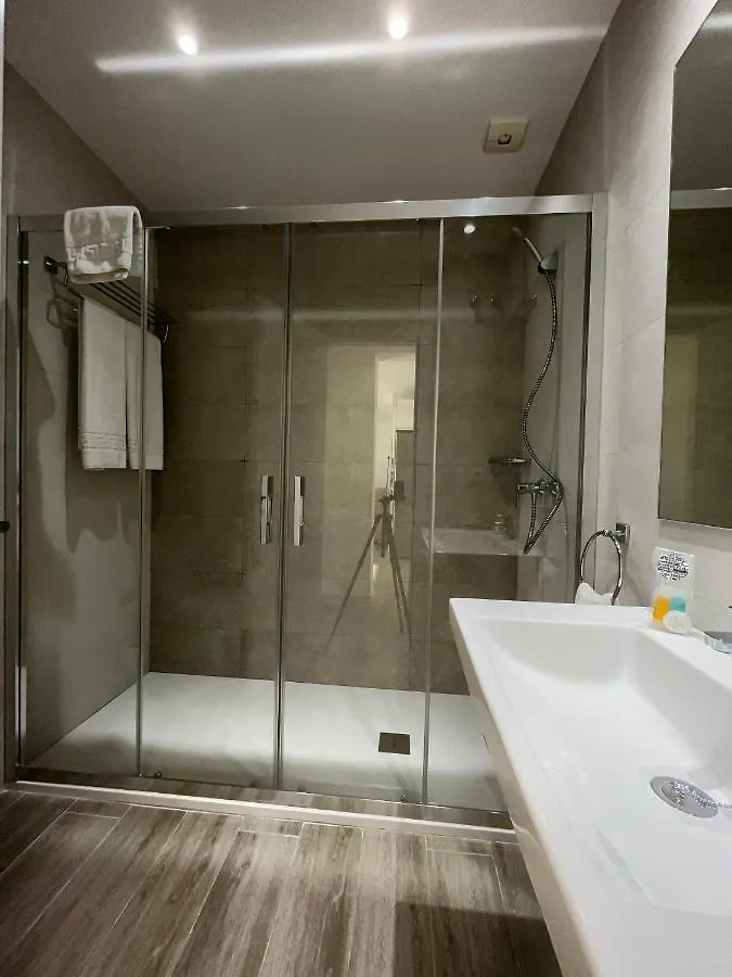 Apartamentos Perla Marina ネルハ 0*,  スペイン