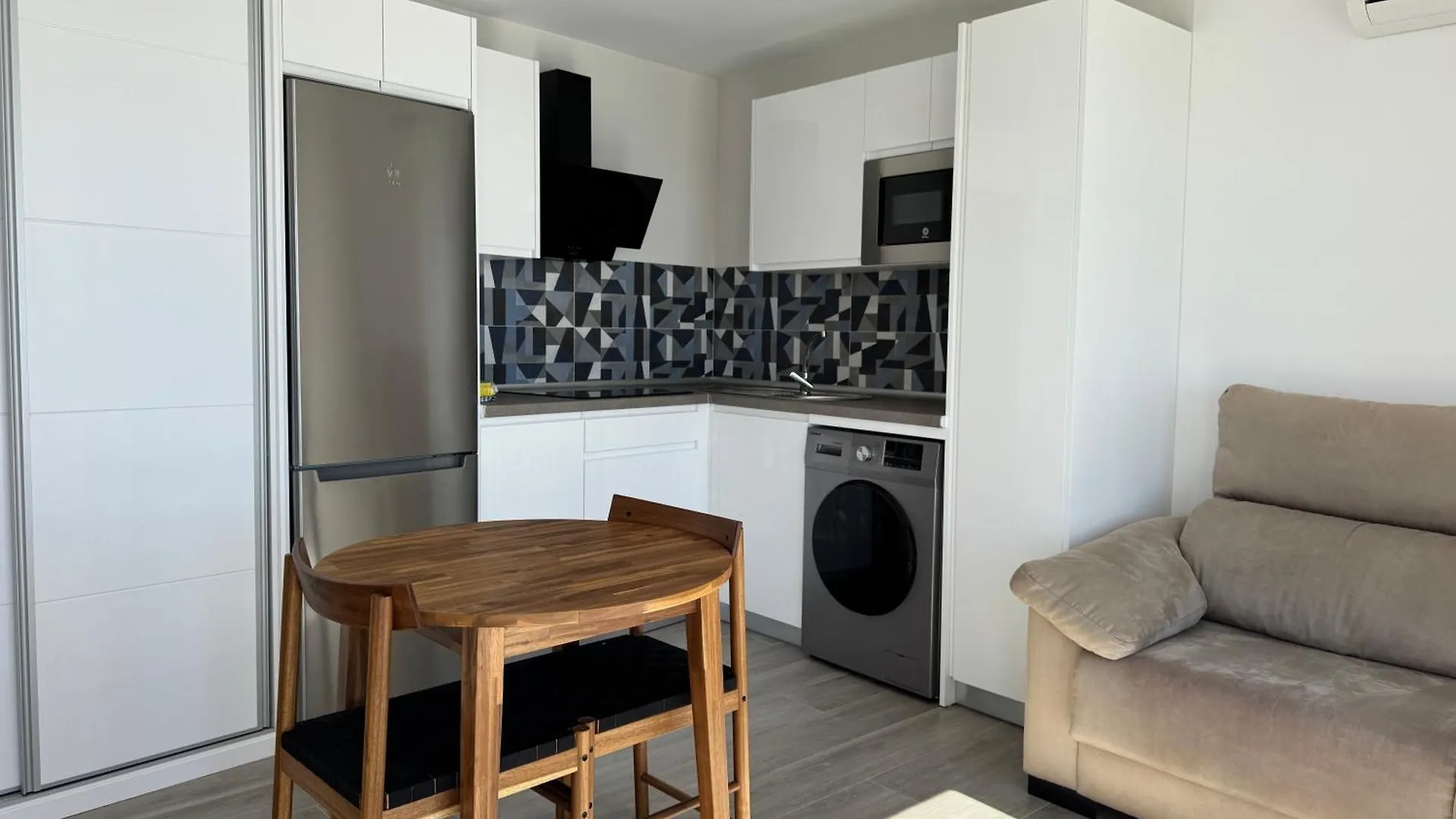 Apartamentos Perla Marina Nerja 0*,  Spain